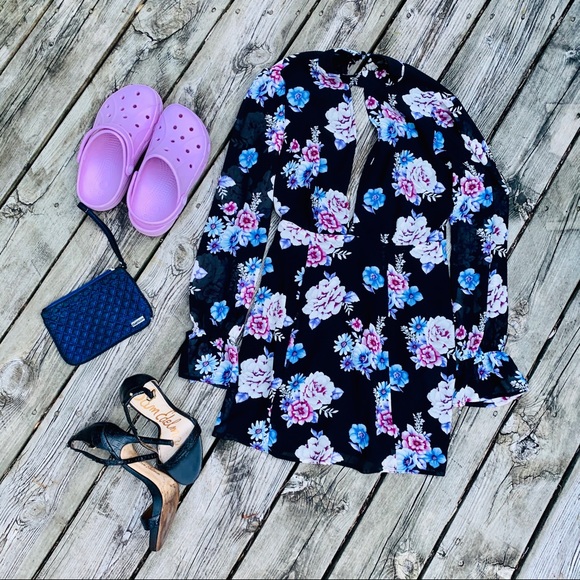 Forever 21 Pants - NWOT! Forever 21 Floral Romper